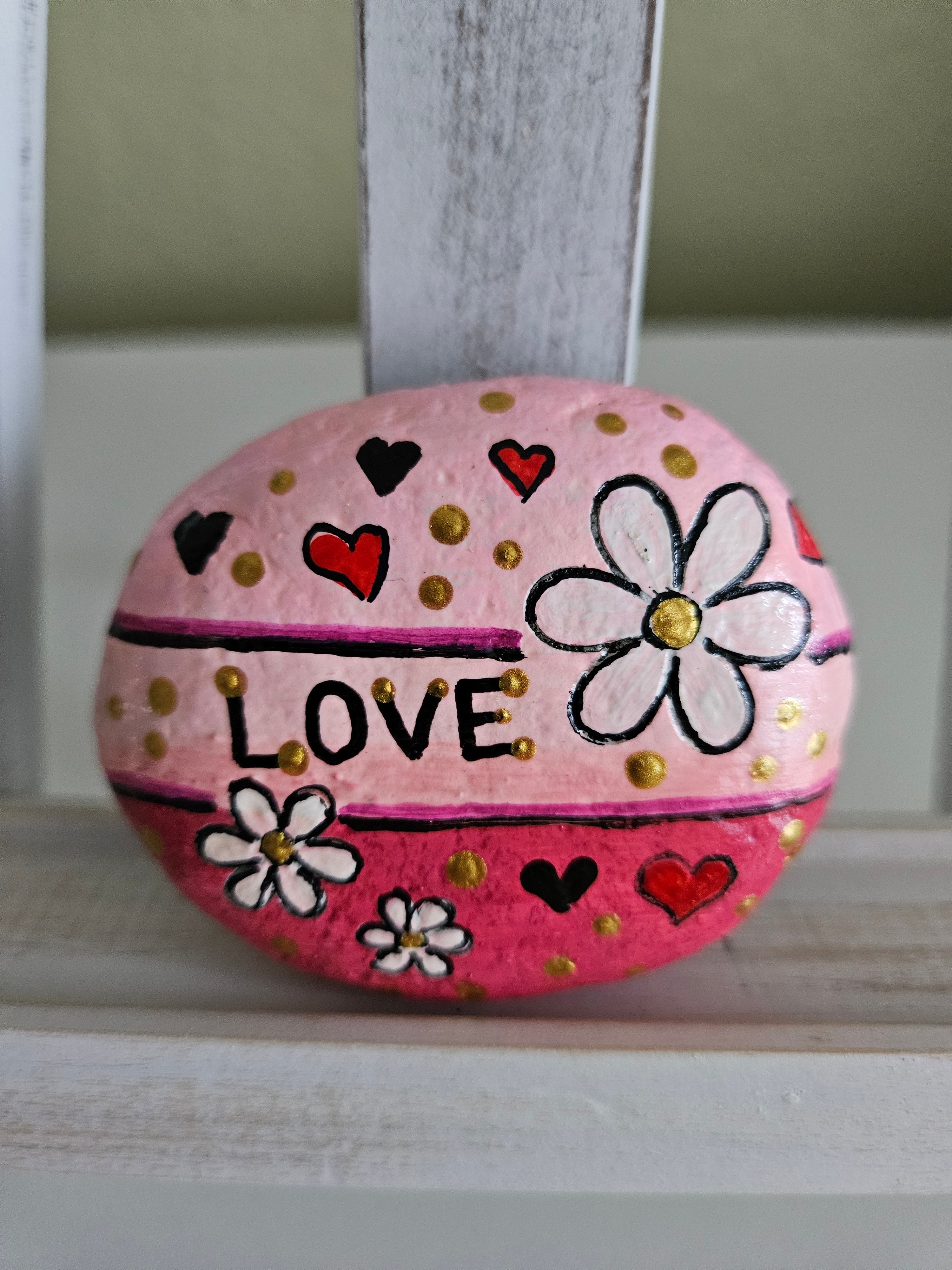 Cancer Awareness Keepsake – Hand-Painted Rock of Strength & Hope
